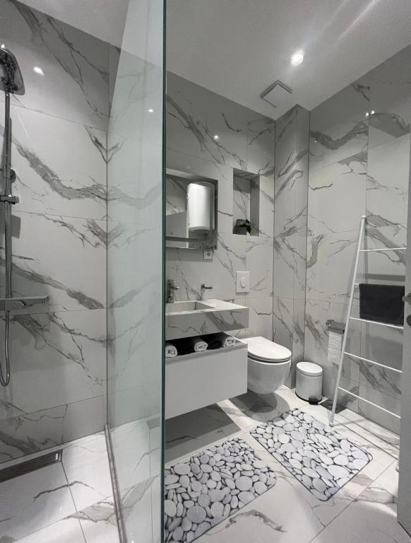 Luxury Apartment With Sea View - 2