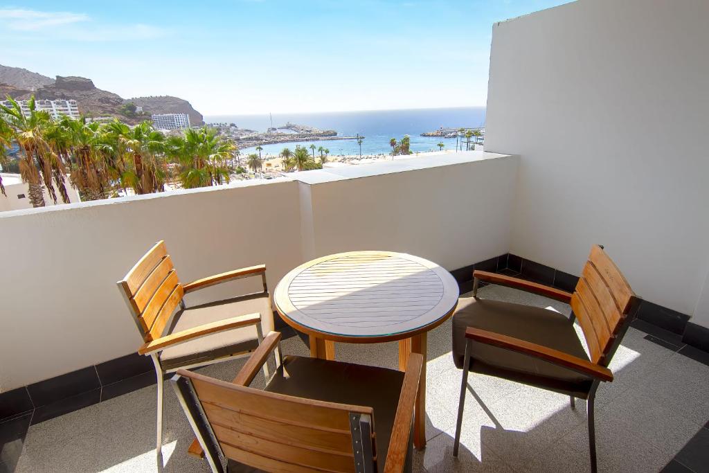Aparthotel Maracaibo — Hotel rooms in Puerto Rico, Canary Islands