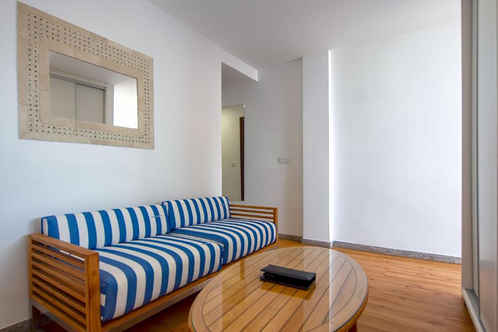Aparthotel Maracaibo — Hotel rooms in Puerto Rico, Canary Islands