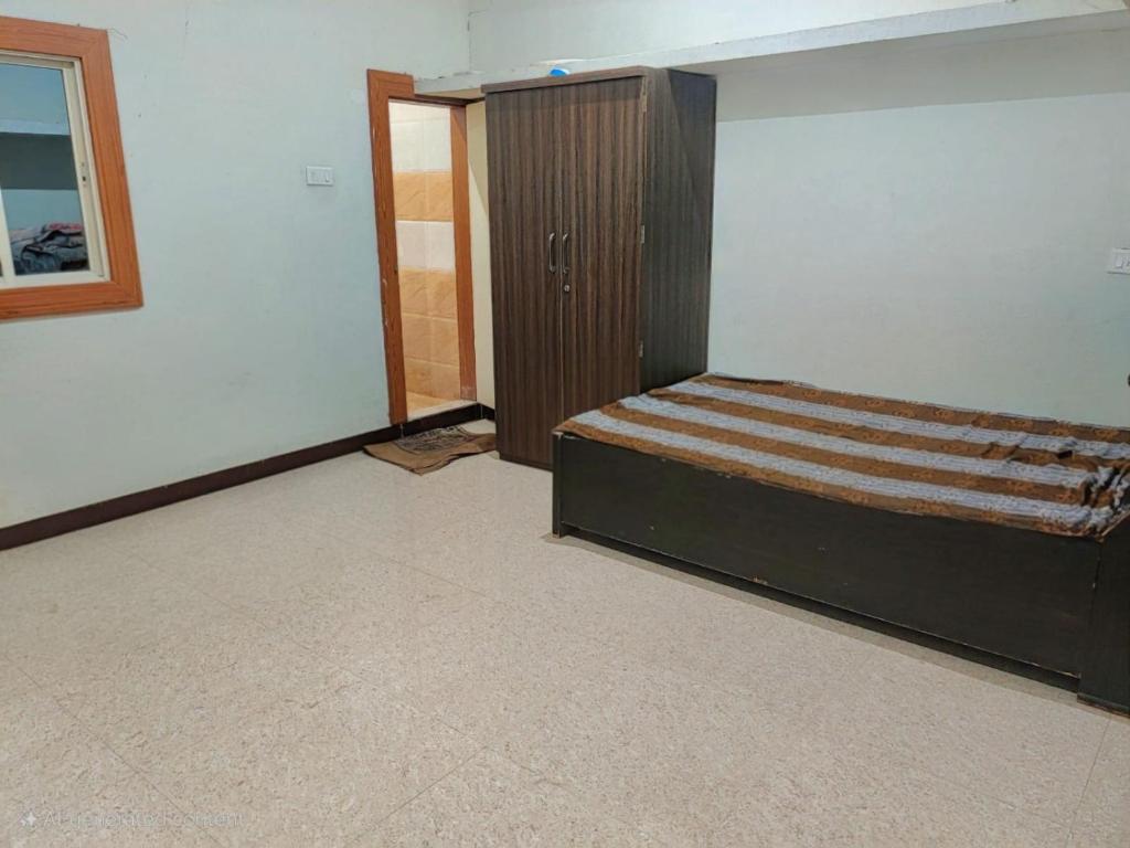 Chandravanshi Hotel & Guest House, Sehore