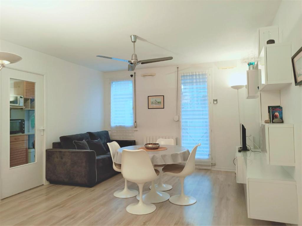Studio moderne et lumineux avec parking couvert, animaux acceptés - FR-1-555-6 - 4