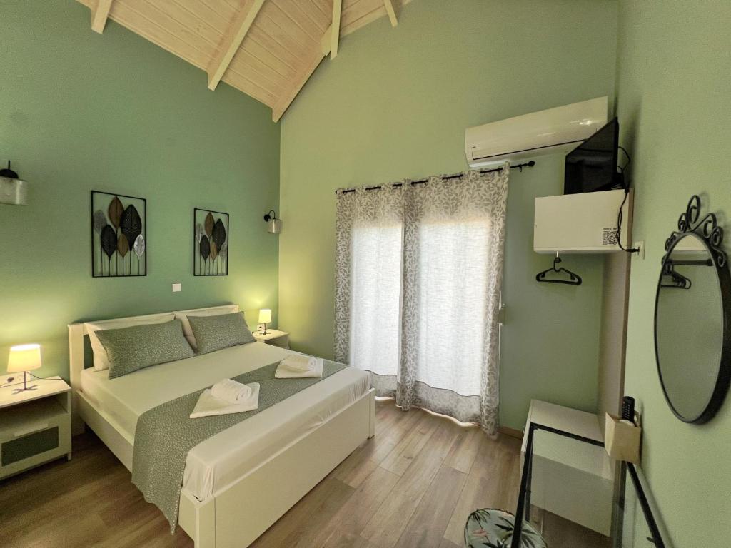 Ktima Klimentini, Vivari