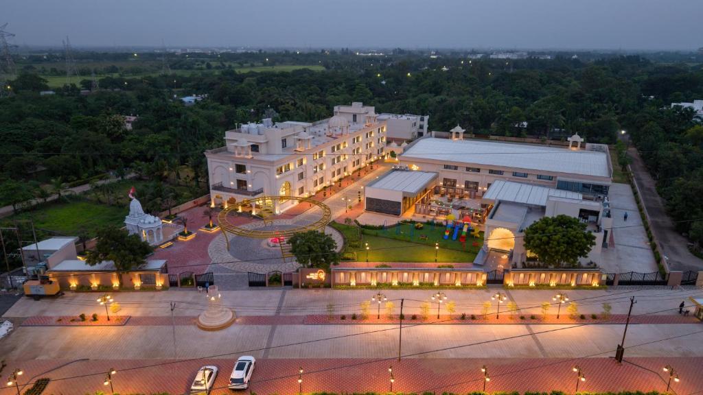 Haldi Kumkum Resort, Limodra