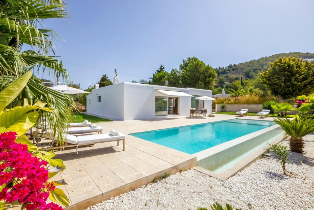 Rent Your Luxury 2 Bedroom Villa, Ibiza Villa 1025 - 4