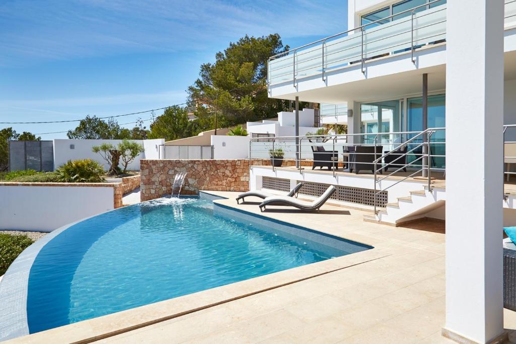 Rent Your Luxury 5 Bedroom Villa, Ibiza Villa 1053 - 3