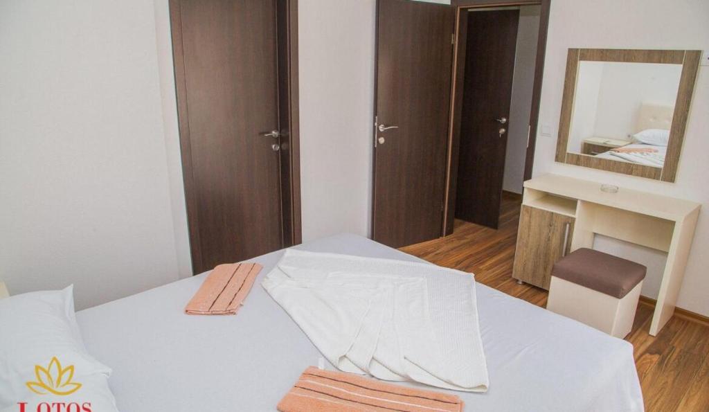 Lotos - stan 421 L2 - 2