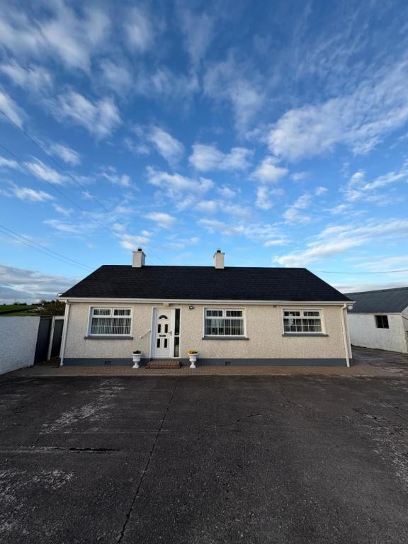Ma Monaghan's Slatequarry, Pomeroy