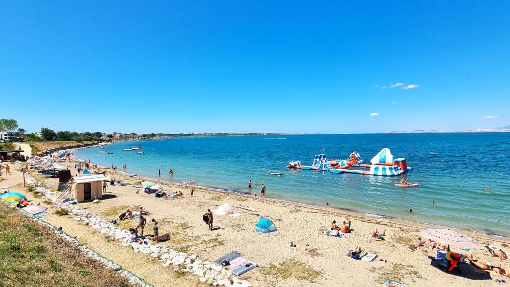 Apartment mit Meerblick, 50 Meter vom Sandstrand - Nin, Nin