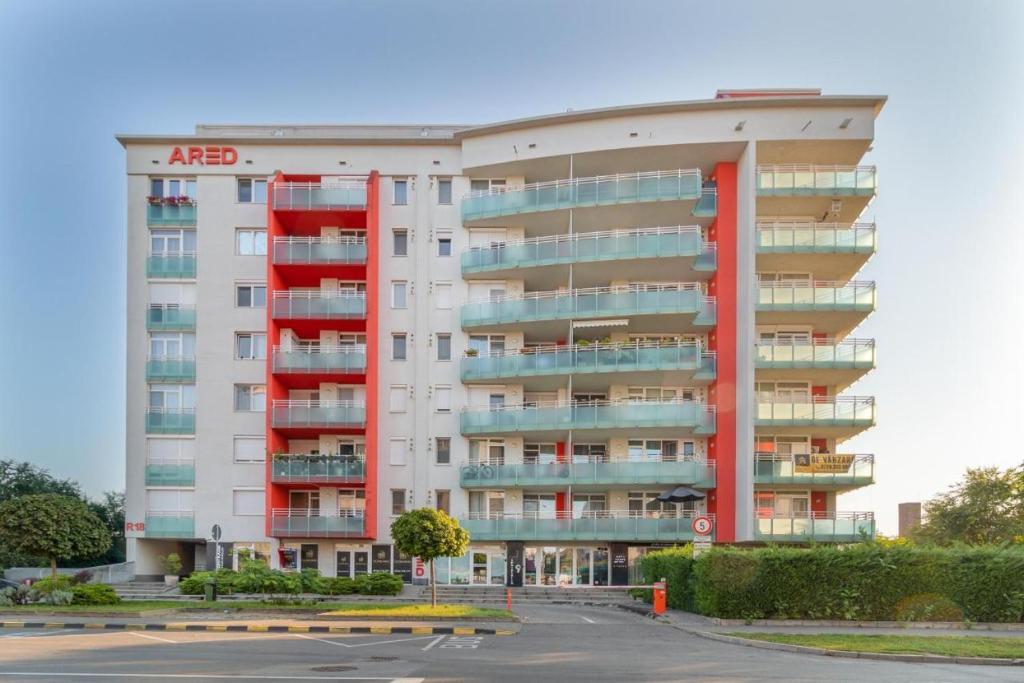 Ra Apartment, Oradea