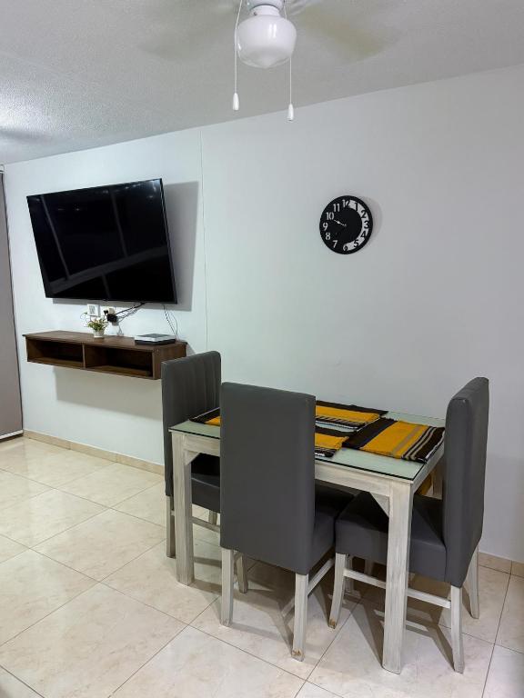 Apartamento cerca a centros comerciales y aeropuerto - 4