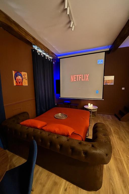 Cinéma & Ambiance Jazz Cosy au cœur de Vienne - Netflix - Hypercentre - Blue Note - France - 5