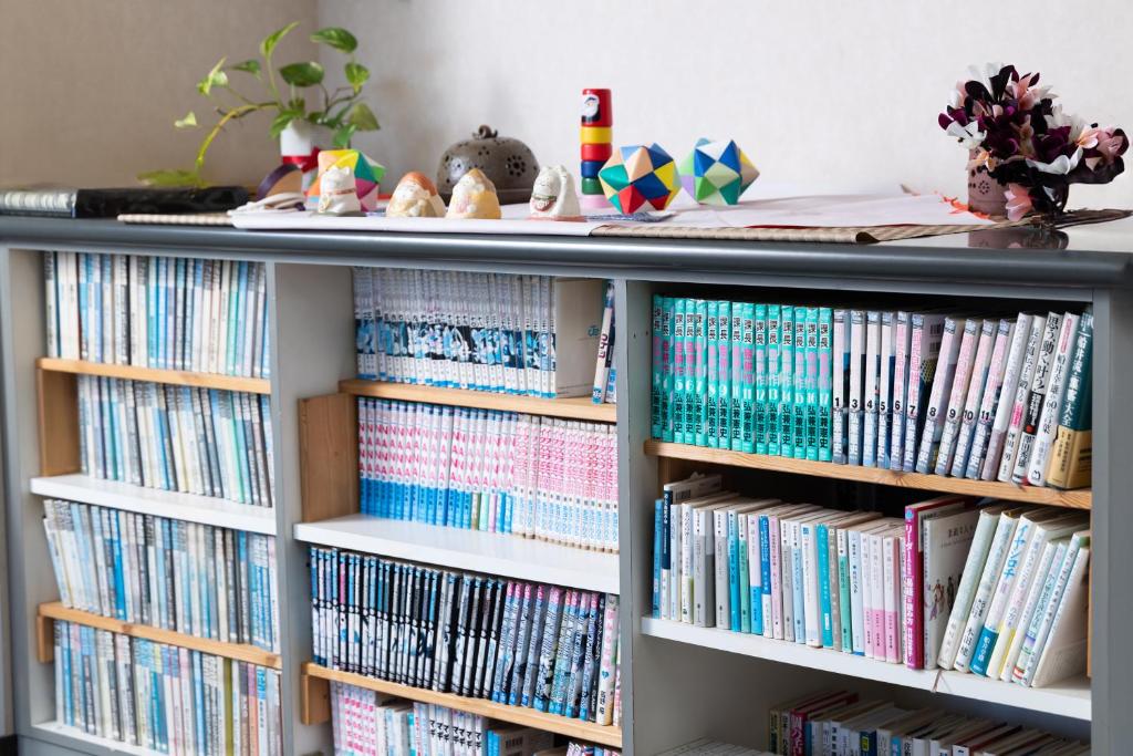 Shared lounge/TV area