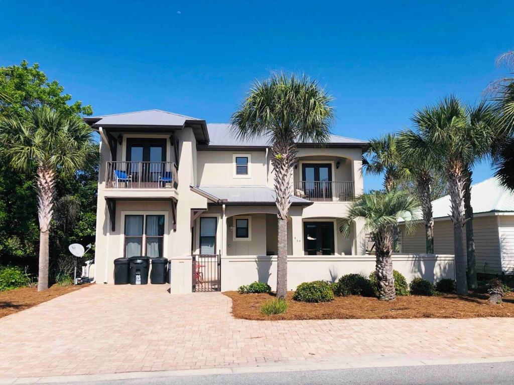 5 BD & 5 BA Home - Walk to the Beach, Destin
