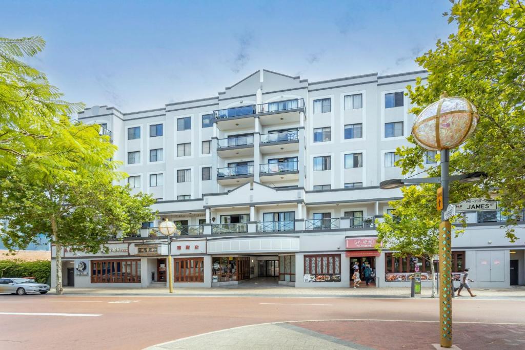 James On The Park, Perth