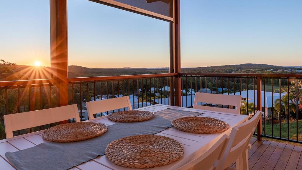 Dora's Place - 3 BR Family Home - 5 Min to Beach, Agnes Water