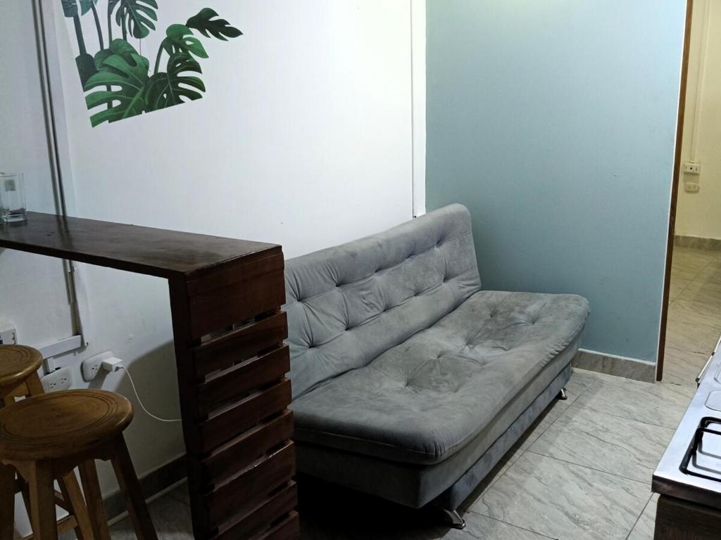 Estudio 1er Piso Parking Moto Cerca Parque Novios - 2