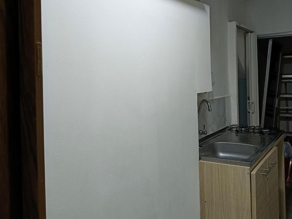Estudio 1er Piso Parking Moto Cerca Parque Novios - 4