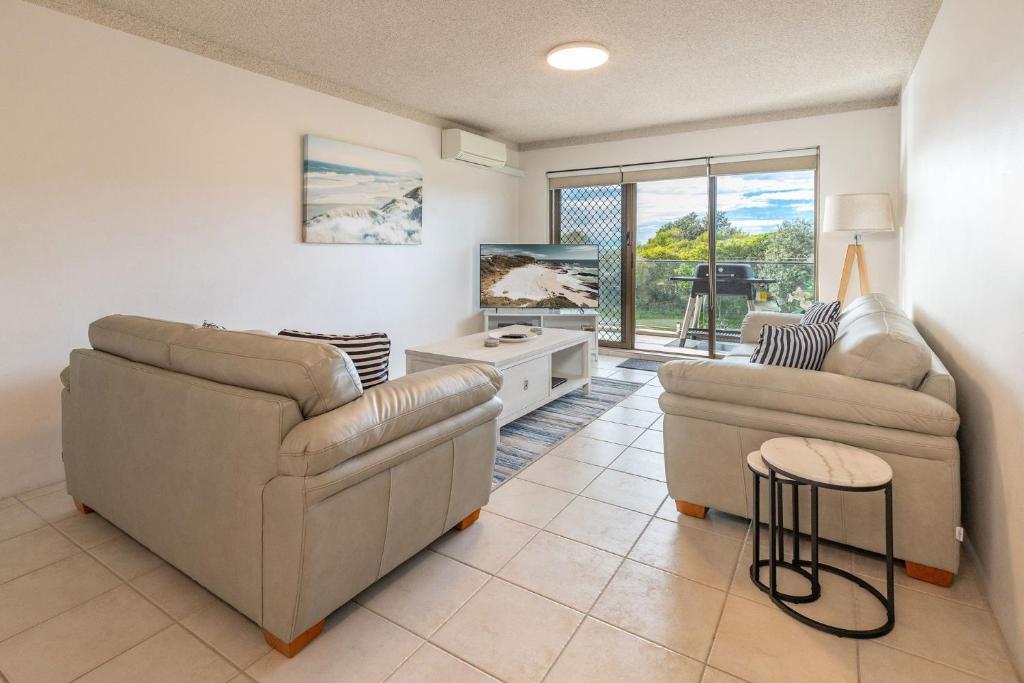 Oceancrest 12, Forster