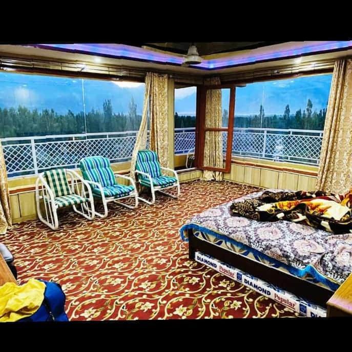 Skardu View Point Hotel and Huts, Skardu