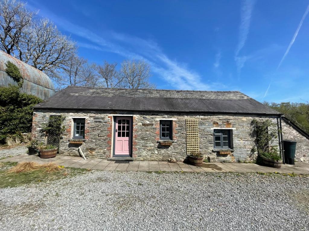 The Longhouse at Pencwm Escapes, Whitland