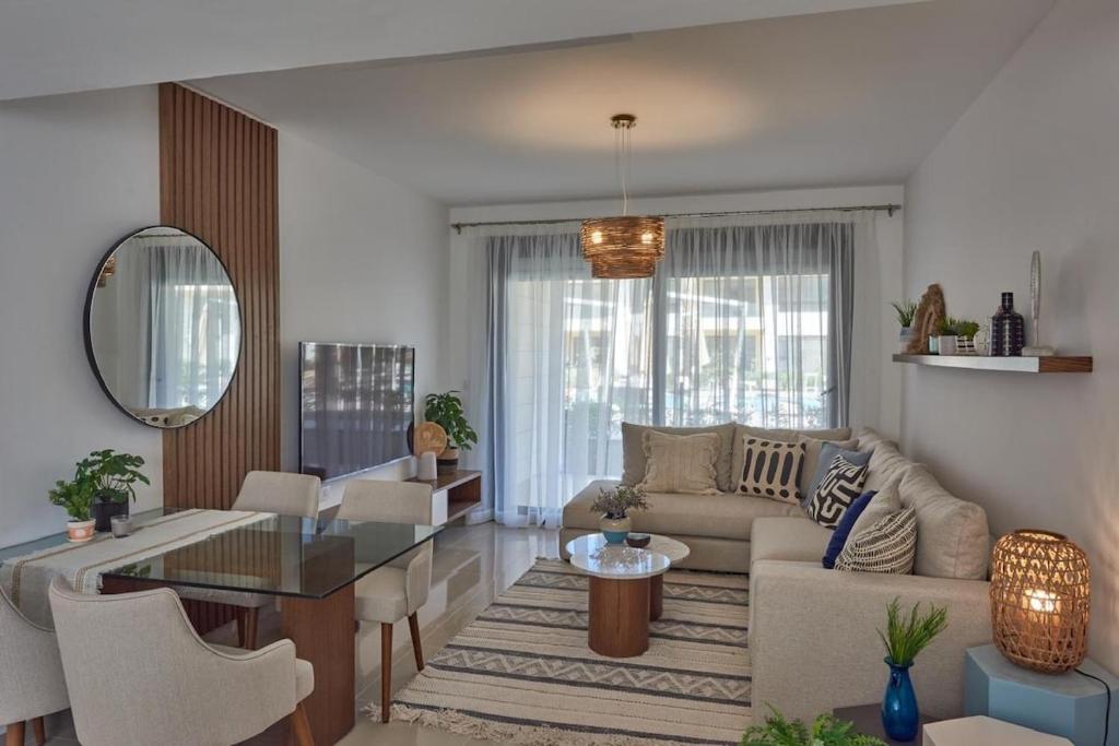 Modern 3BR Poolside Apt at Cribs El Gouna, El Gouna