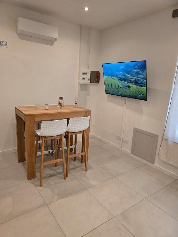 studio proche des arènes - 3
