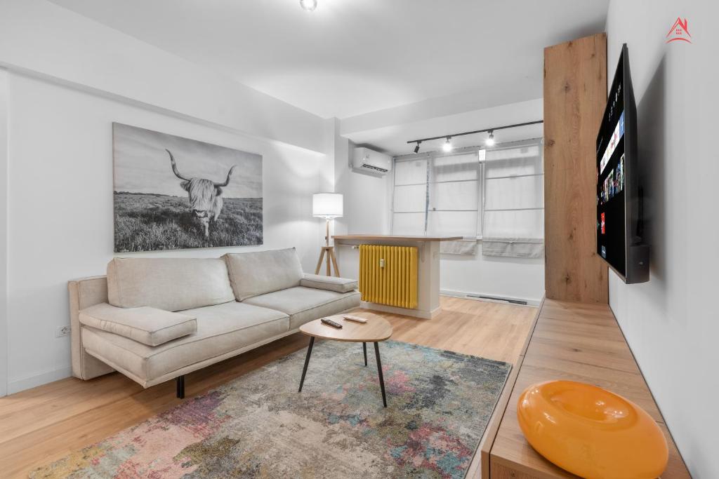 HALFOFME Properties, Bukurešť