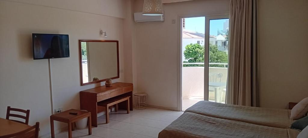 Mandalena Hotel Apartments — Hotel rooms in Protaras, Famagusta Region