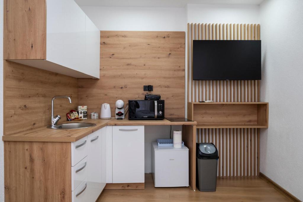 Lelas Studio Apartments - free parking - 4