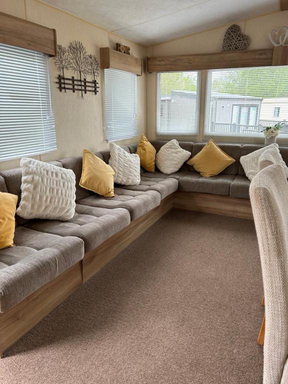 Prime Location & Luxurious Hot Tub, Tattershall photo 3