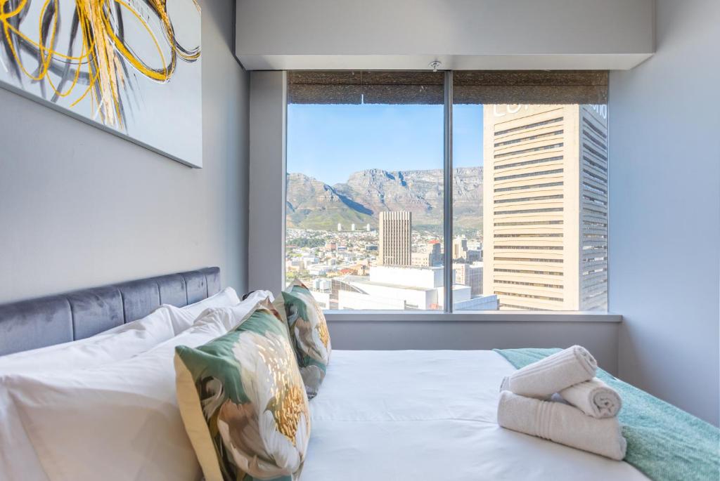 One Thibault Square 1828 by CTHA, Kapské Město