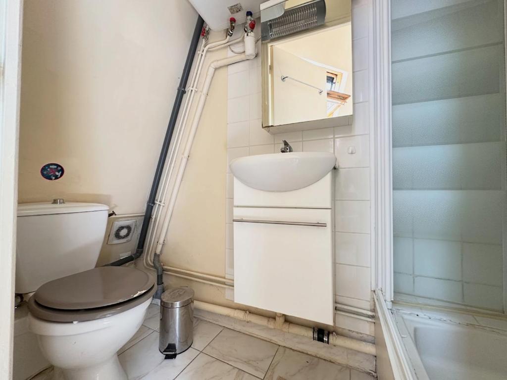 Charming Studio in Central Paris Near the Seine N1-242 - 3