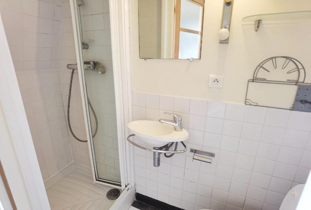 Bright Solo Studio by Hôtel de Ville and Sein river 1mn to Metro N1-241 - 3