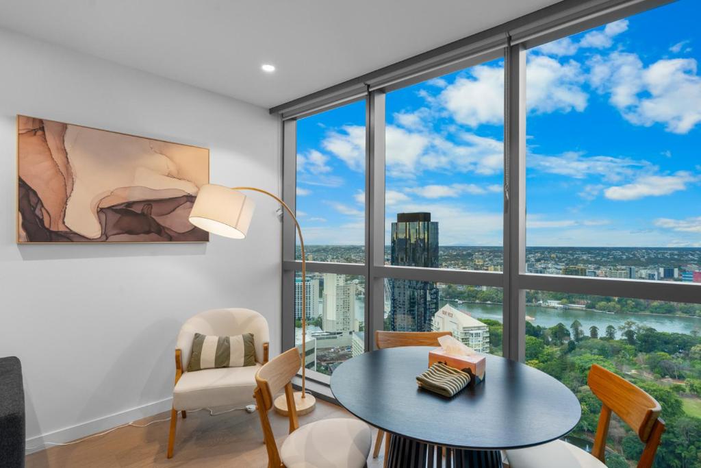 The Hikari - Brand NEW Riverview 1BR with Sofa Bed at Queens Wharf with Pool and Gym, Brisbane