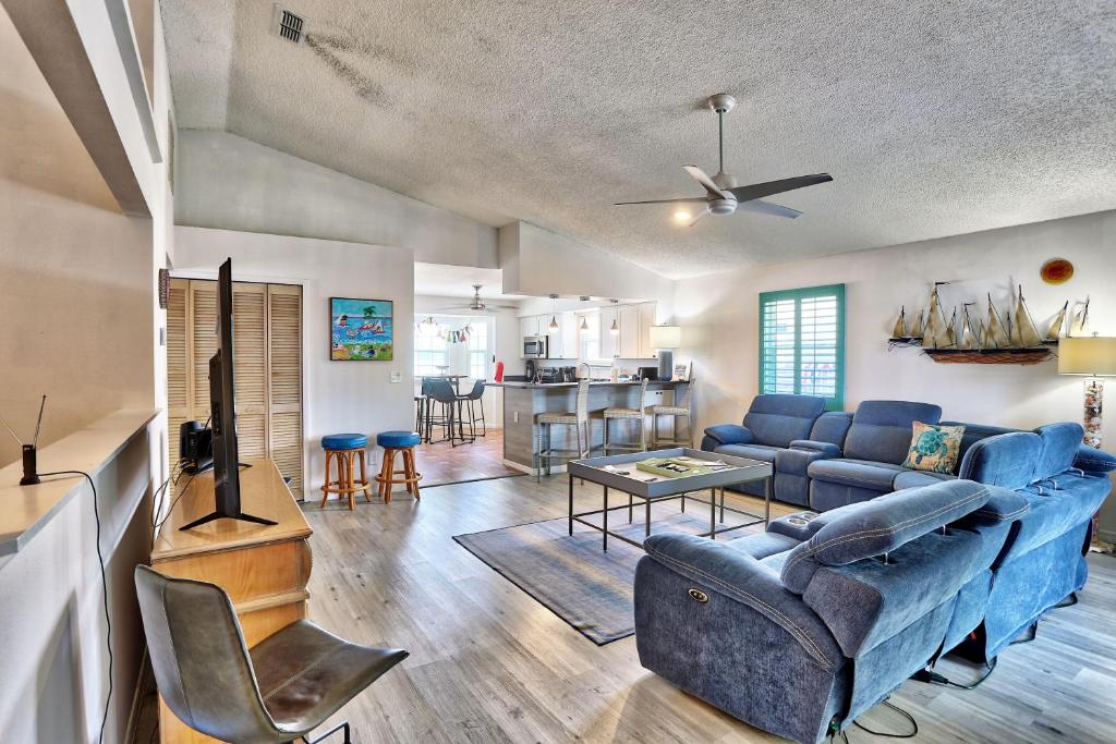 Beach Please, St Pete Beach