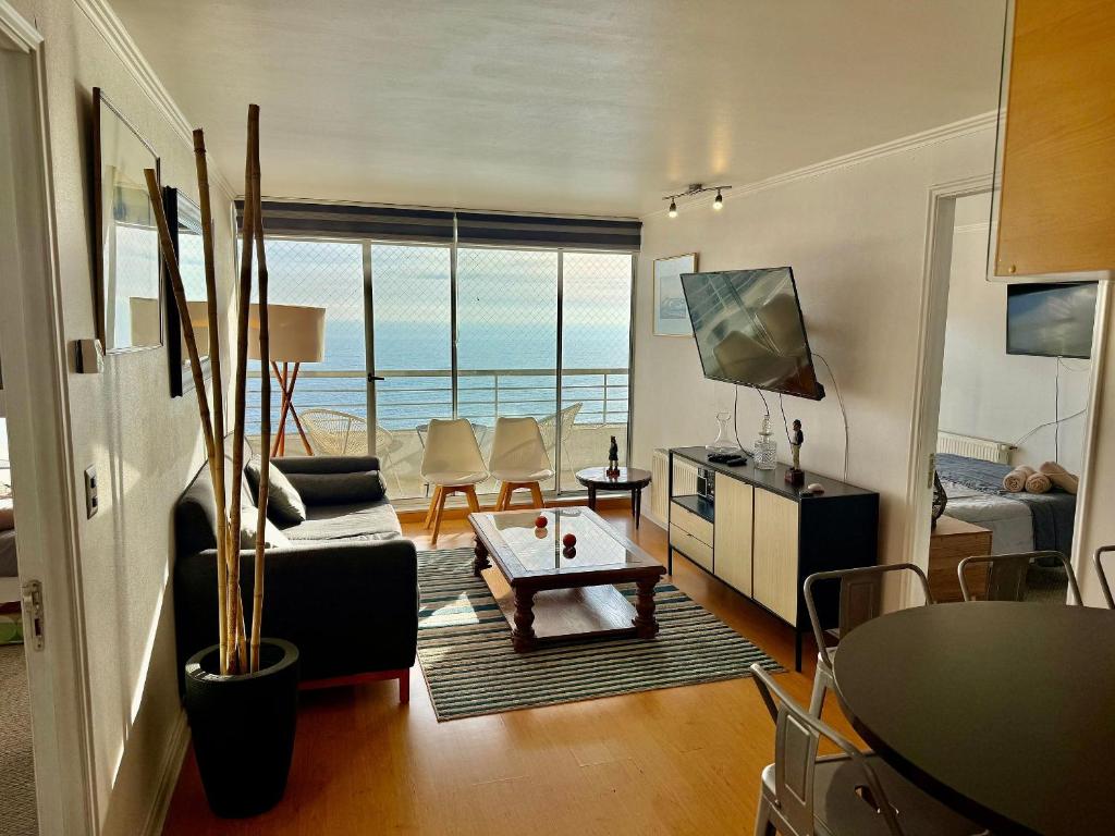 Depto con increíble vista al mar en Av Eluchans - 1