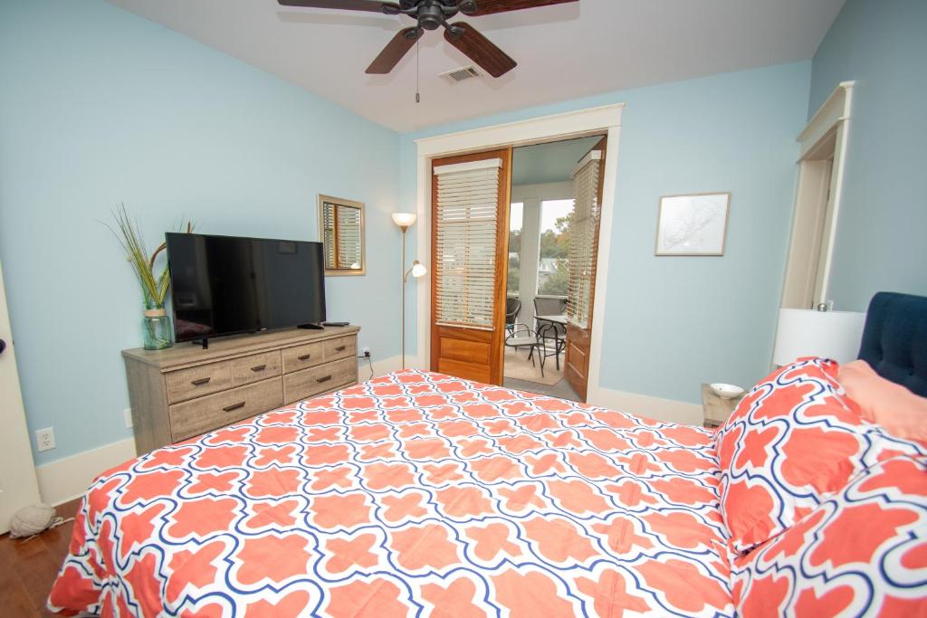 Newly Listed - Spacious Condo with Private Balcony, Beaufort