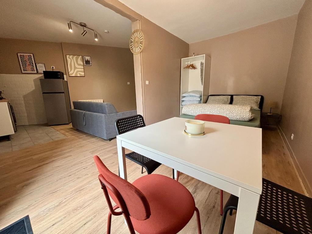 Charmant studio au calme, Stationnement gratuit, Saint-Denis