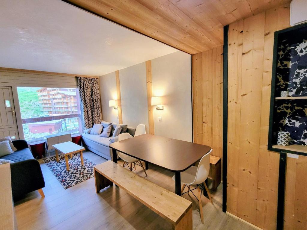 Appartement rénové, ski aux pieds, balcons, 3 pièces pour 8 pers. - 3