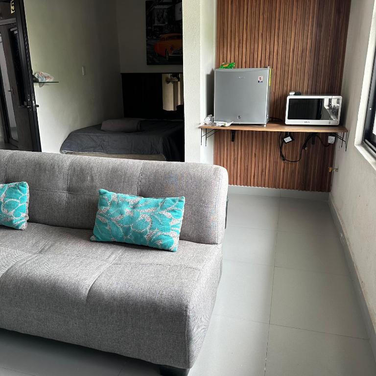 Amplia habitación privada a minutos de Fundidora - 3