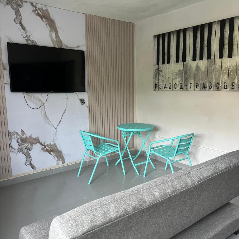 Amplia habitación privada a minutos de Fundidora - 4