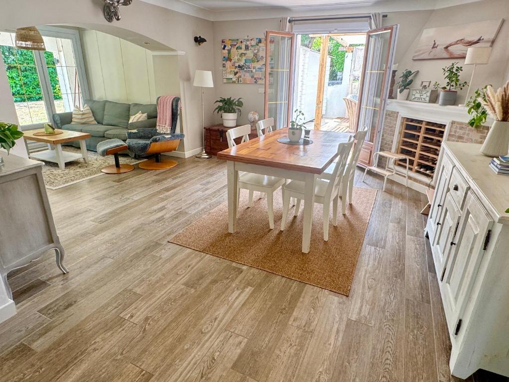 Charming Villa with big pool and AC in Antibes - 4