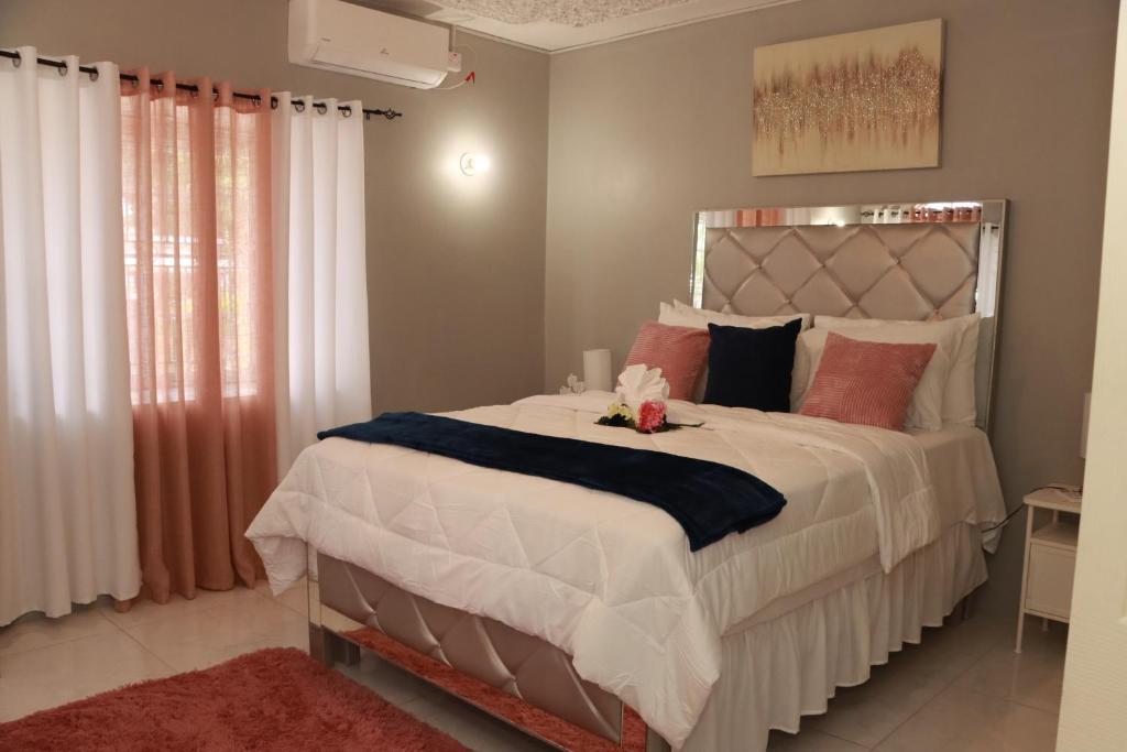 Nyla's Charmed Oasis, Portmore