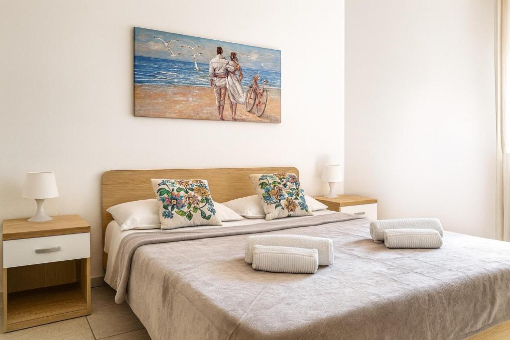 Sunny apartment by the beach - 4