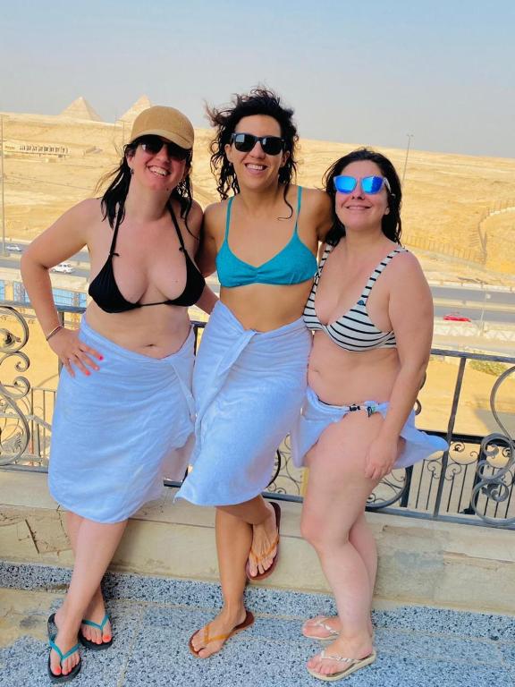 Triangle Pyramids Boutique, Giza