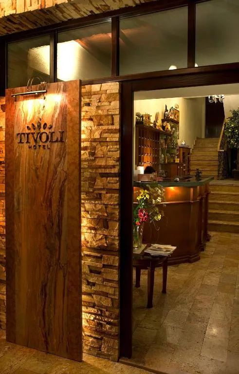 Hotel Tivoli, hotel in Tetovo