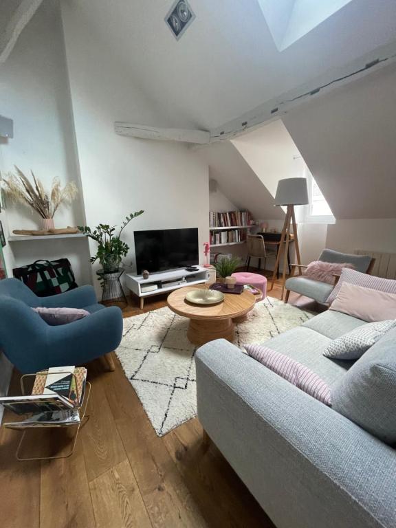 Grand loft 110m Cœur historique Angers et parking privé Rare - 4