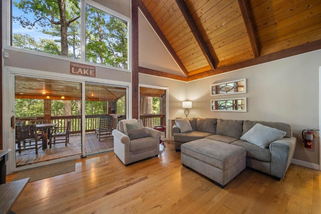 Lake Hills Hideaway, Wilkesboro