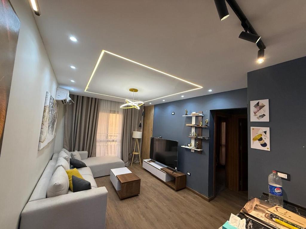 20 min to the airport New Cairo, Káhira