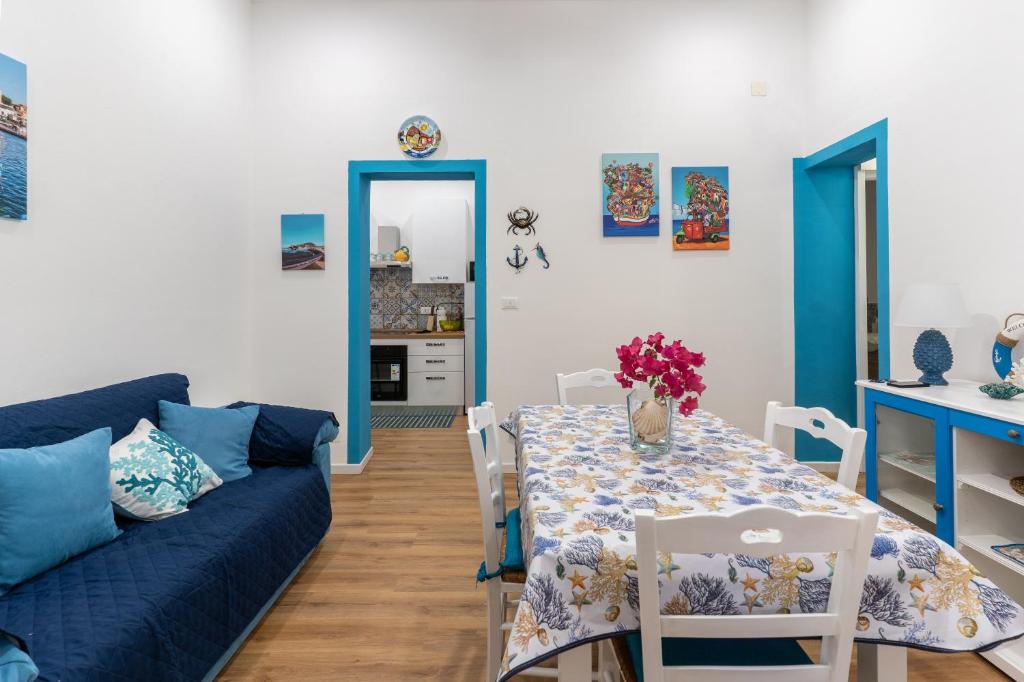 Antony Mondello Guest House, appartamento a 1 minuto a piedi dalla spiaggia di Mondello, Palermo